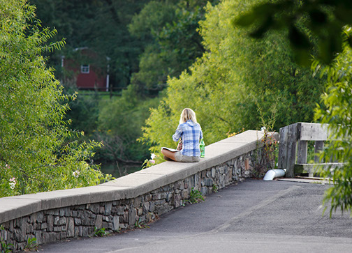 Girl_on_bridge-PVNC